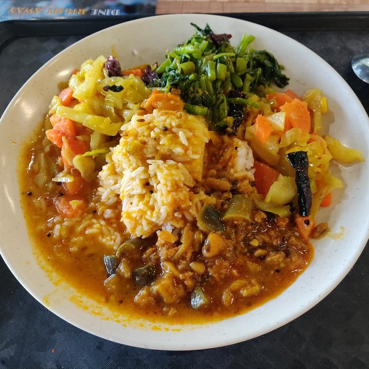 review photo of NUS Science Canteen (Frontier Phase 1) Rice with Vegetables (Indian stall) shared by @amritha99 on 26 Dec 2020 - review