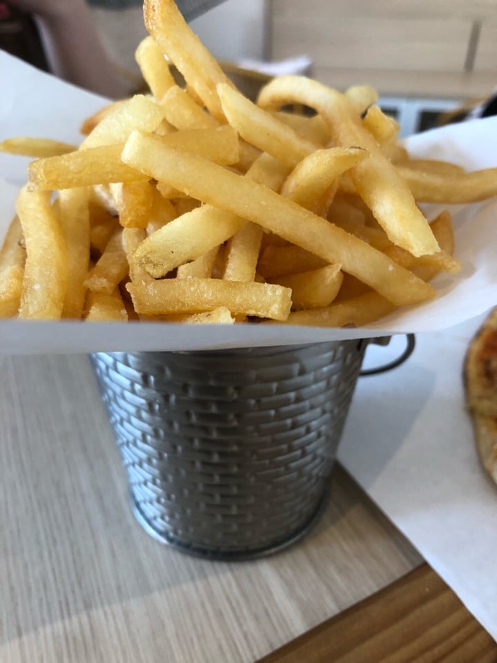 photo of WS Deli Experience Store Truffle Fries shared by @michmunchy on  25 May 2019 - review