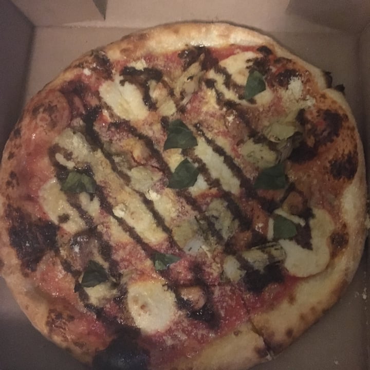 photo of Pizzeria Du Mediterranean Pizza shared by @sara18 on  19 Nov 2020 - review