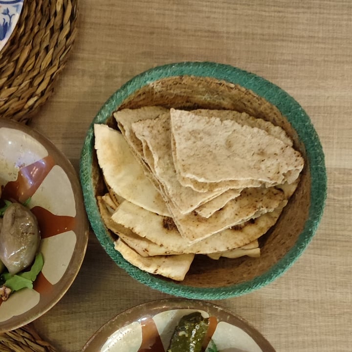 photo of Hommus - Snack Libanese pane libanese shared by @monica86 on  28 Sep 2022 - review