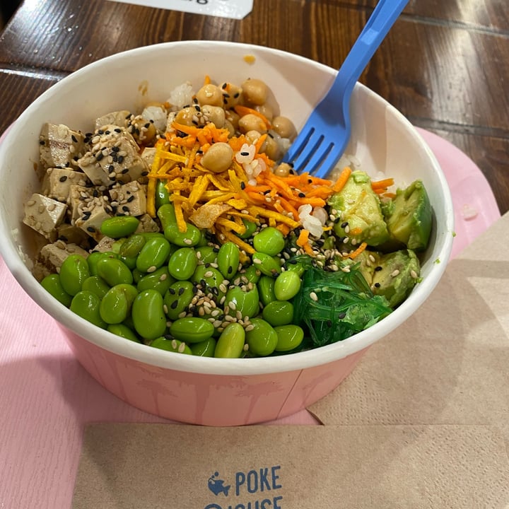 photo of Poke House - Elnos Vegan bowl shared by @alicelovestheanimals on  19 Dec 2021 - review