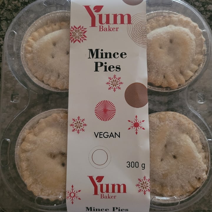 photo of Yum Baker Mince Pies shared by @charliebertin on  07 Dec 2022 - review