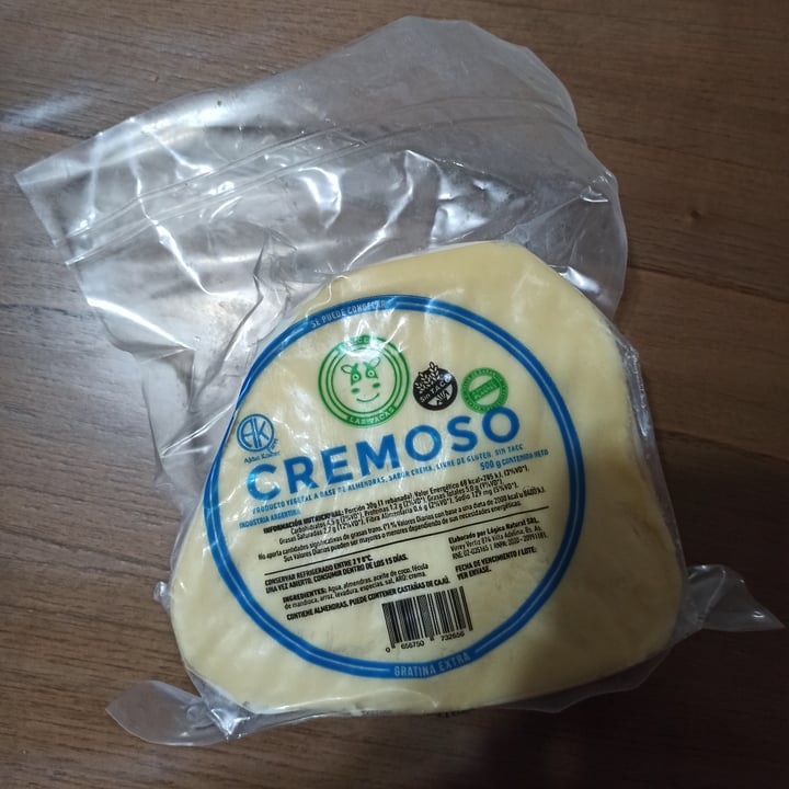 photo of Felices Las Vacas Queso Cremoso shared by @mailen on  16 Apr 2021 - review