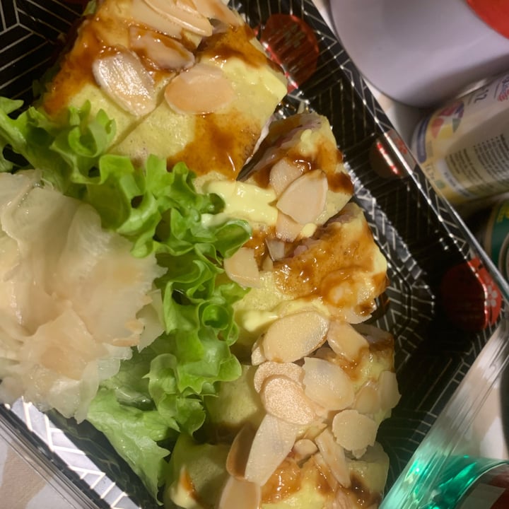 photo of Asian Fusion Restaurant Vegan sushi shared by @aripiu on  12 Mar 2022 - review