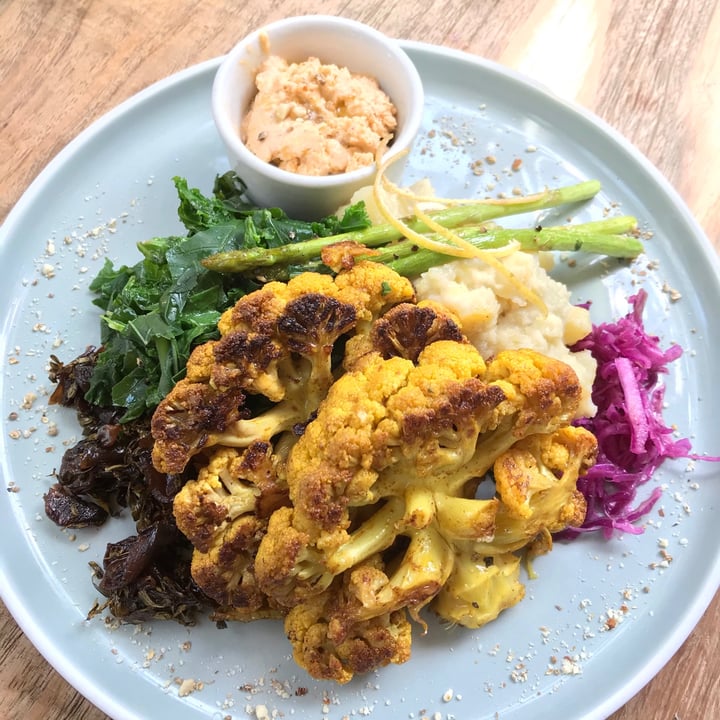 photo of The Shady Shack Cauliflower Steak shared by @vegan-alien on  28 Jul 2020 - review