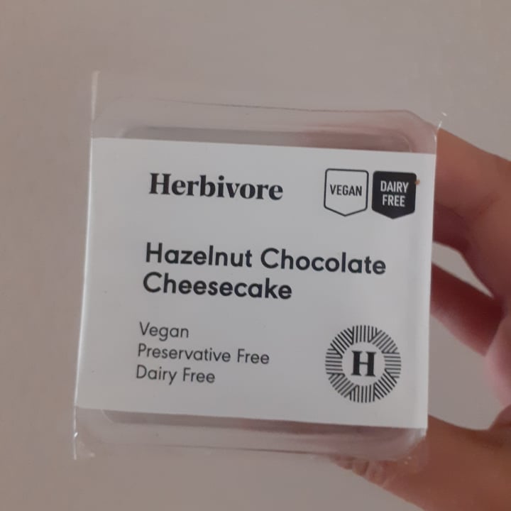 photo of Herbivore Hazelnut Chocolate Cheesecake shared by @plantbasedpisces on  03 May 2022 - review