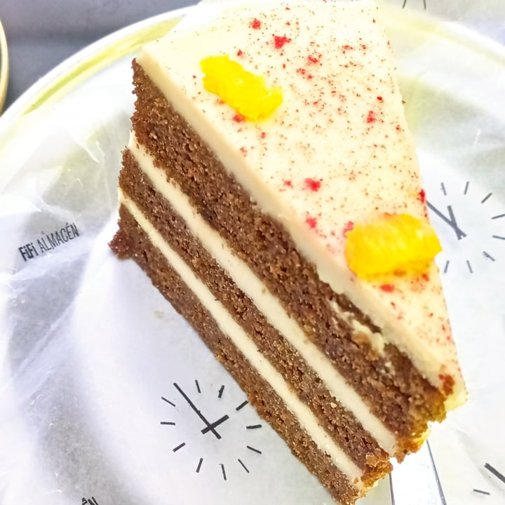 photo of Fifi Almacén Carrot cake shared by @miliforanimals on  24 Jun 2022 - review