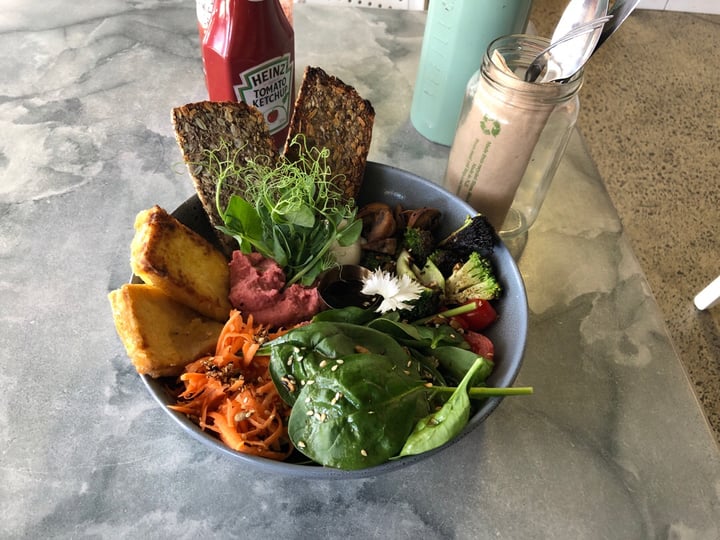 photo of The Nourished Eatery Freedom Vegan Bowl shared by @sharongrigolon22 on  14 Nov 2019 - review