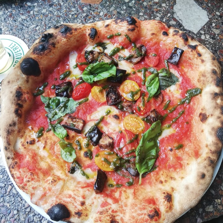 photo of Al Catzone - Pizza Napovegana Pizza Billie shared by @lieselotte on  23 Jul 2022 - review