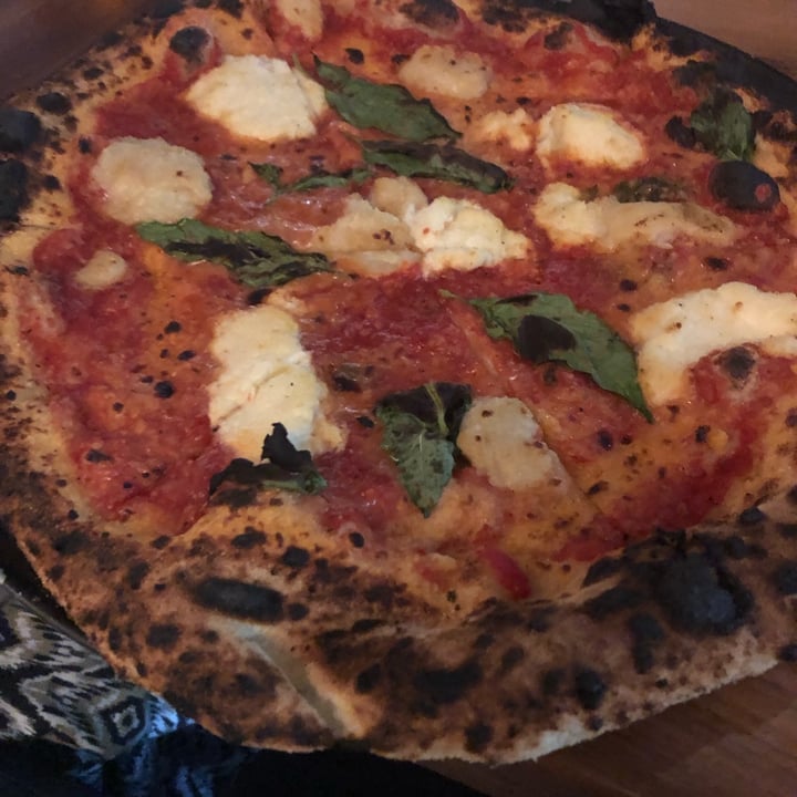 photo of BAIA Margherita Pizza shared by @somomavegan on  07 Oct 2021 - review