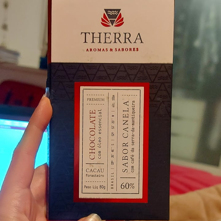 review photo of Therra Chocolate com oleo essencial de canela shared by @simonemueller on 13 May 2022 - review