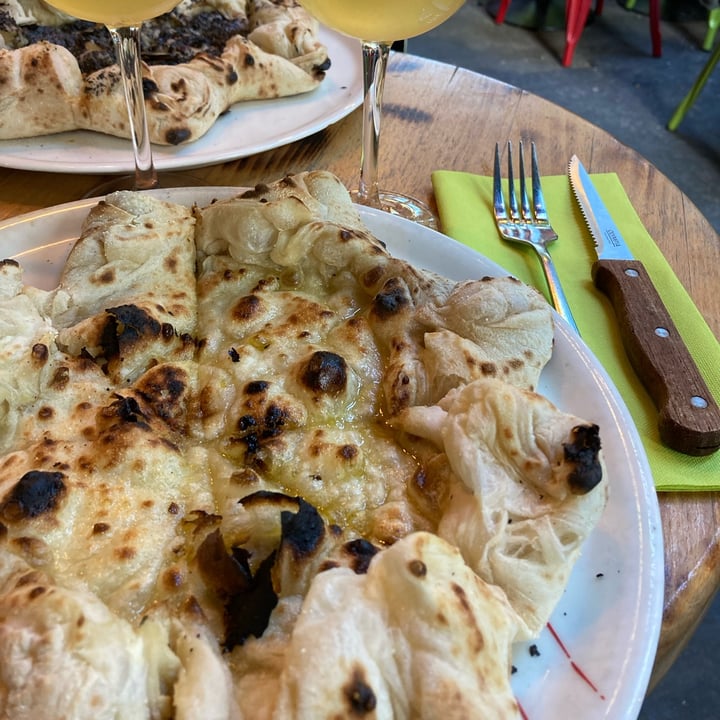 photo of Manhattan Terrazza Focaccia Genovese shared by @itsfab on  08 Jun 2022 - review