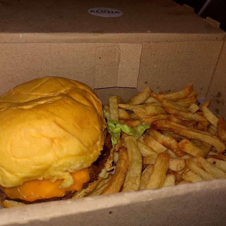 review photo of Aloha Hamburguesa Vegana shared by @lautaroluna on 15 Nov 2021 - review