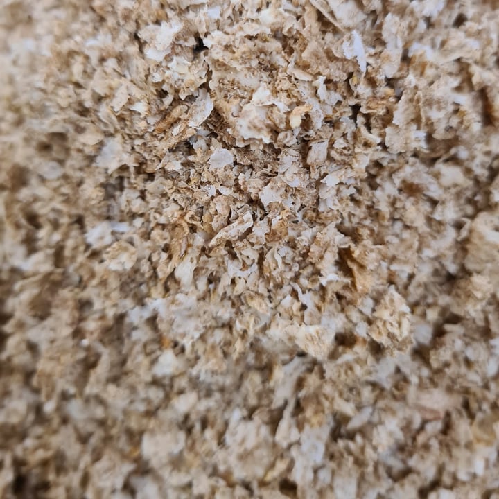 photo of Simple Truth High Fibre Crushed Whole Wheat Flakes shared by @veronicagroen on  21 Jul 2022 - review