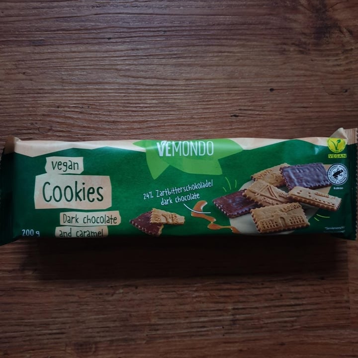 photo of Vemondo Vegan Cookies Dark Chocolate and Caramel shared by @veganarchic on  19 Sep 2021 - review