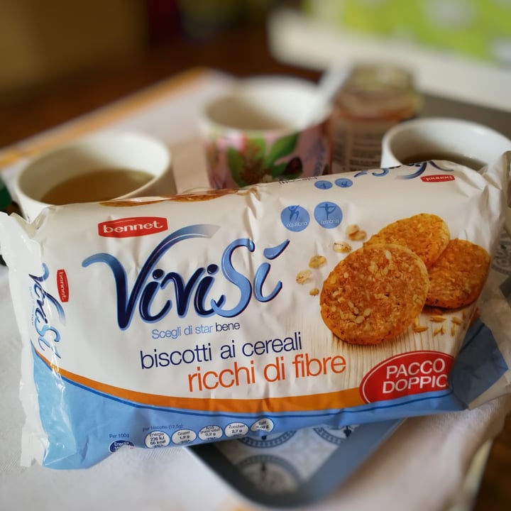 photo of Vivi Sì Biscotti ai cereali shared by @camyveg on  31 May 2022 - review