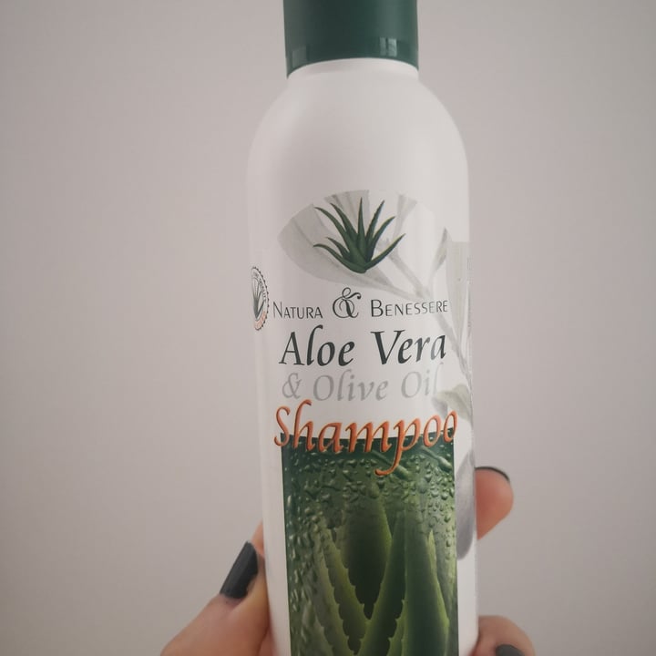 photo of Natura & Benessere Aloe Vera & Olive Oil Shampoo shared by @vivianacantoo on  14 Feb 2022 - review