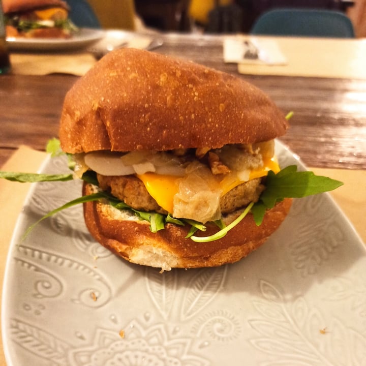 photo of La Teca Burger La Blau shared by @mariona on  29 Aug 2020 - review