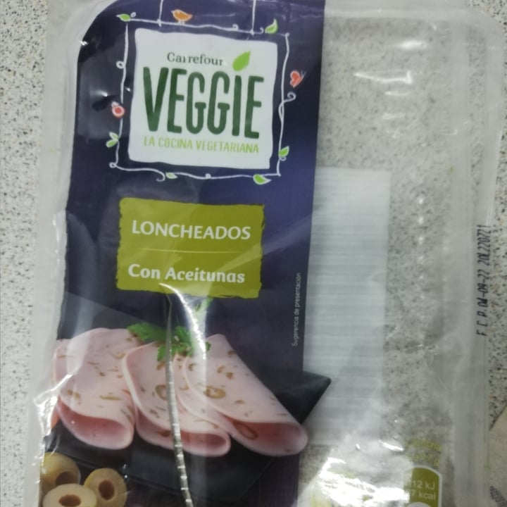 photo of Carrefour Veggie Loncheados Con Aceitunas shared by @alepilieri on  08 Sep 2022 - review