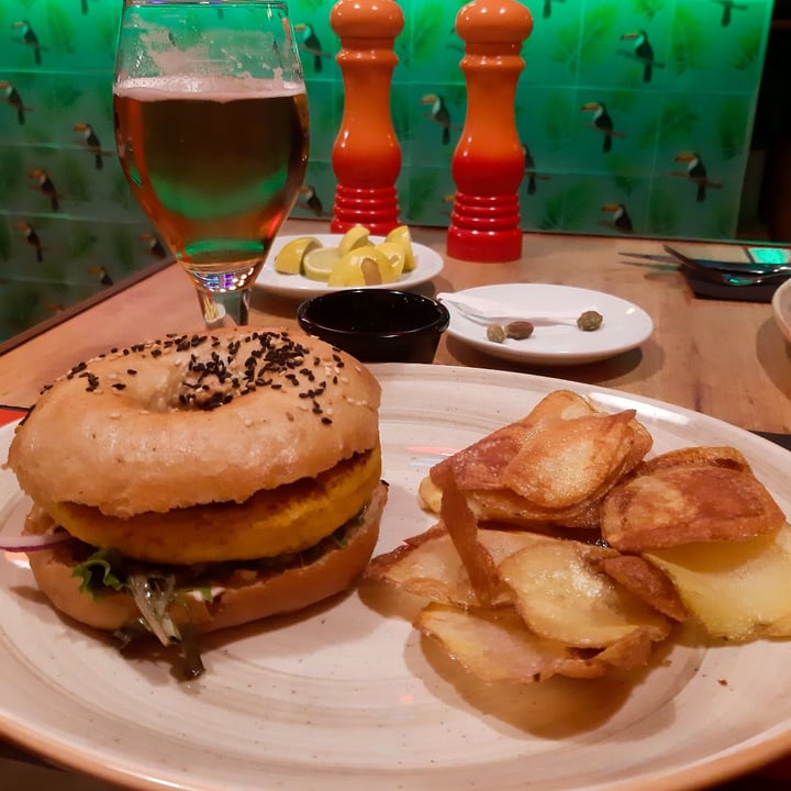 photo of FLORIPA - vegan food & cocktail bar Vegan Bagel Burguer ZUCCARIA shared by @pattivegan on  31 Jan 2020 - review