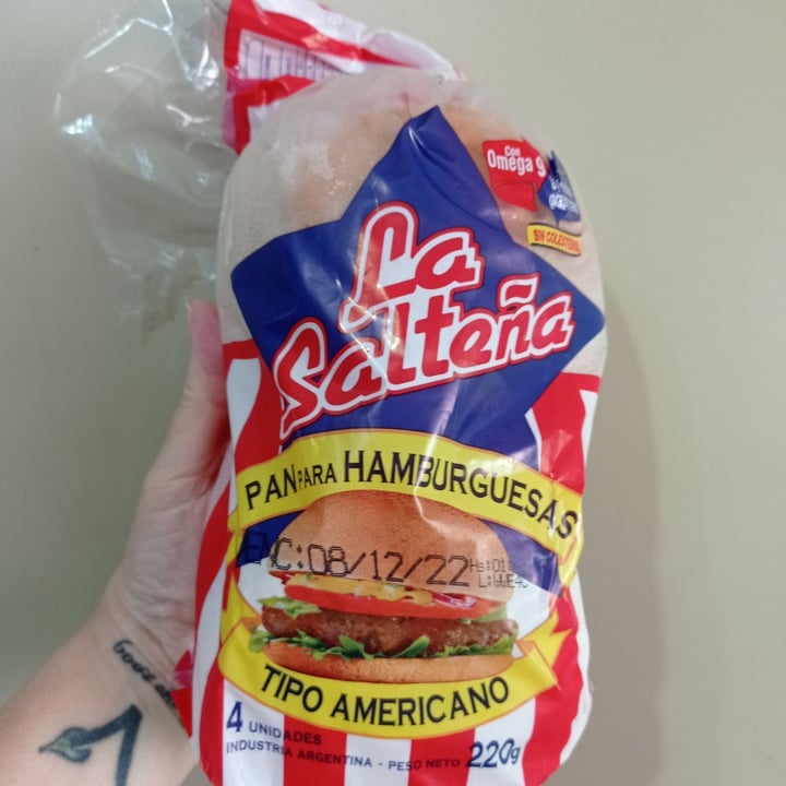 photo of La Salteña Pan para Hamburguesas con Semillas de Sésamo shared by @amaranta1963 on  27 Nov 2022 - review