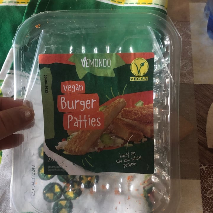 photo of Vemondo  Vegan Burger Patties shared by @alterlove on  08 Aug 2022 - review