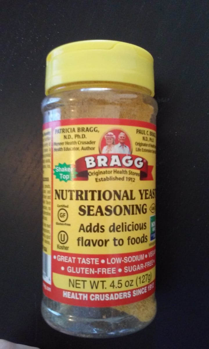 photo of Bragg Nutritional Yeast Seasoning shared by @steveerlsten on  27 Dec 2019 - review