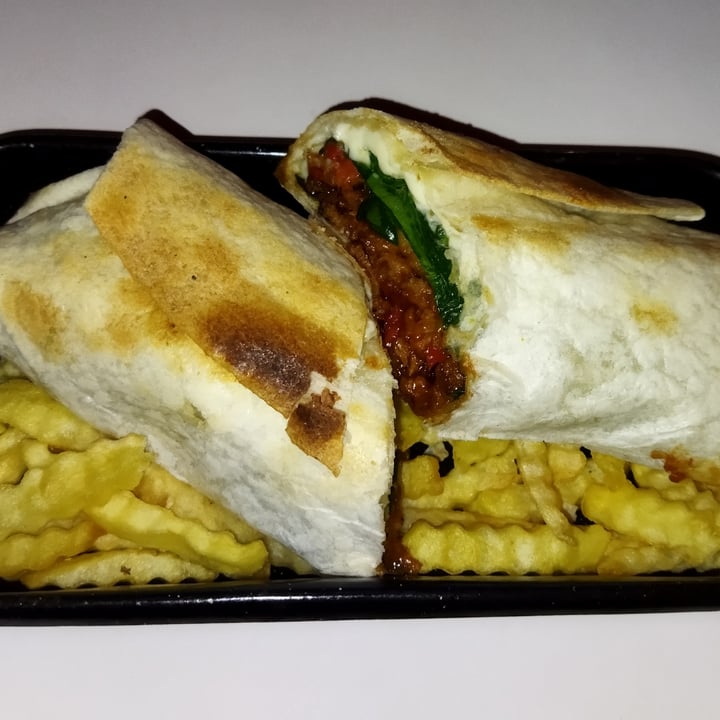 review photo of Williamsburg Burger Bar Burrito Beyond shared by @fabuchi on 07 Sep 2022 - review