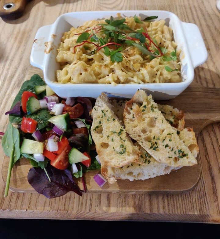 photo of Alternatively Vegan Mac n cheese shared by @pointsofellie on  22 Dec 2019 - review