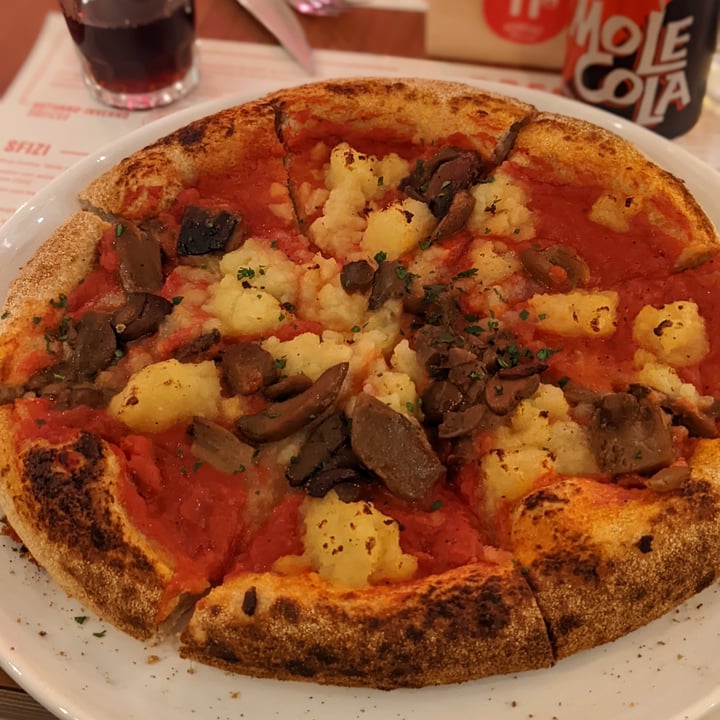 photo of Berberè Porta Romana Pizza Patate E Funghi shared by @hungryvegan00 on  29 Mar 2022 - review
