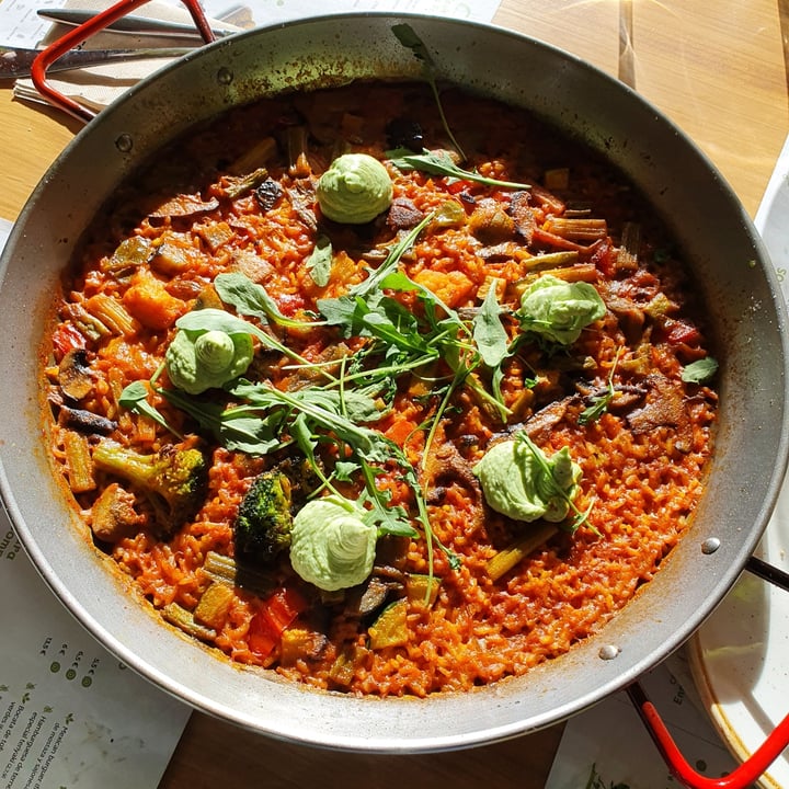 review photo of Doña Lola Ethic Arroz abanda con verduritas de la estación y alioli de cebollino shared by @niicomaeckle on 15 Jan 2021 - review