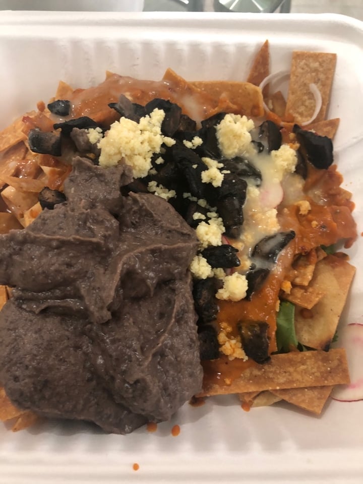 photo of Vegan inc. Plaza 404 Chicharrón De Portobello shared by @migumillan01 on  01 Mar 2020 - review