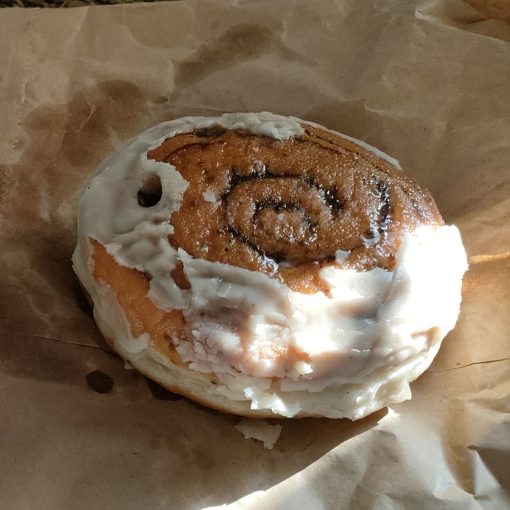 photo of Planet Organic Cinnamon Bun Roll shared by @beagabbi on  21 Mar 2022 - review