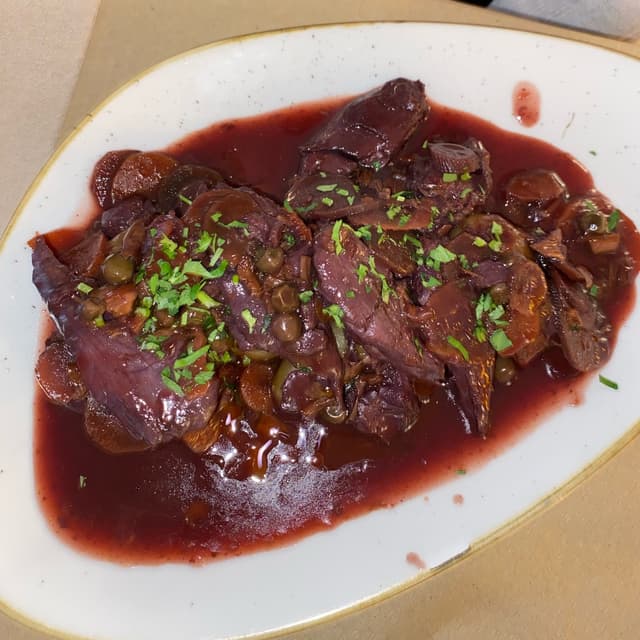Photo of the dish “Carrilleras al Oporto”