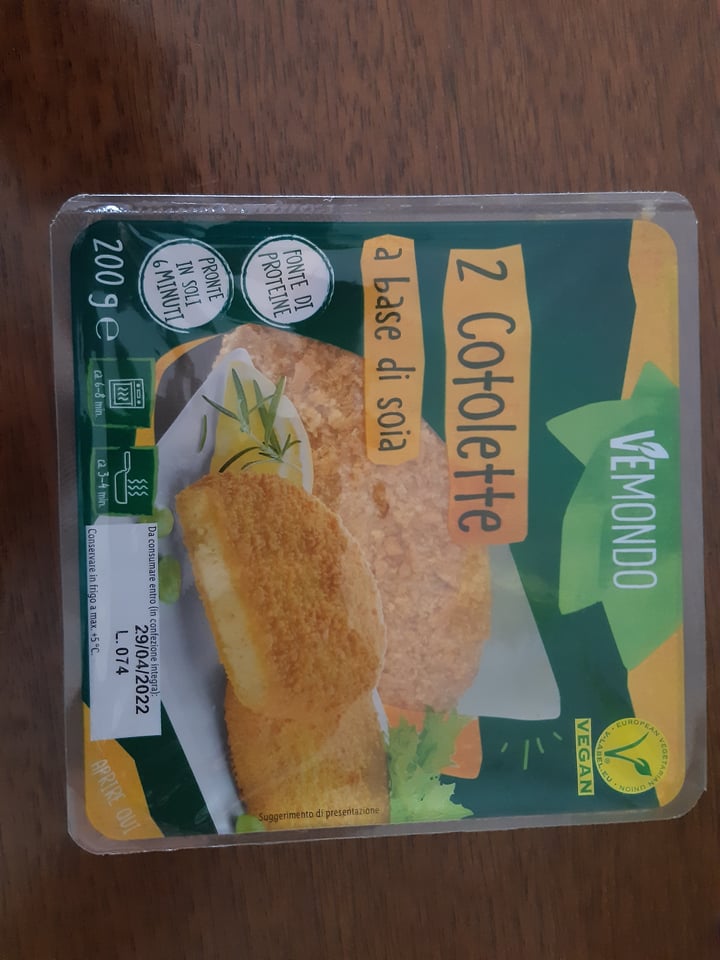 photo of Vemondo 2 Cotolette a Base di Soia shared by @vegale12 on  25 Apr 2022 - review