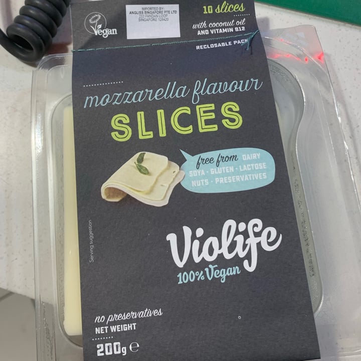 review photo of Violife Vegan Mozzarella Slices shared by @bloomingpuppy on 30 Aug 2021 - review