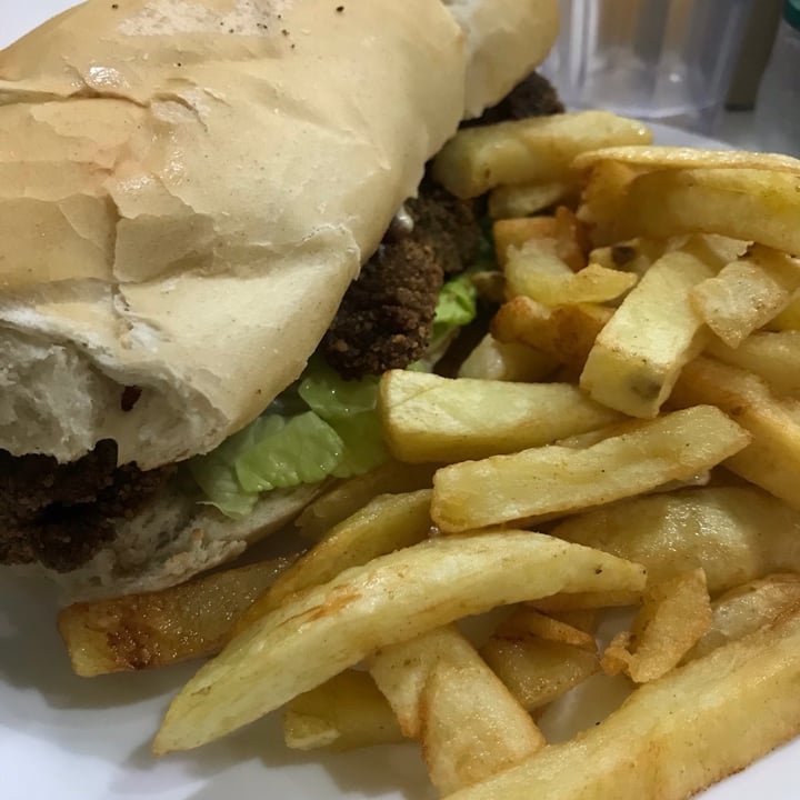 photo of Loving Hut Microcentro Sandwich Lomito Rebozado shared by @candelariex on  10 Jan 2021 - review