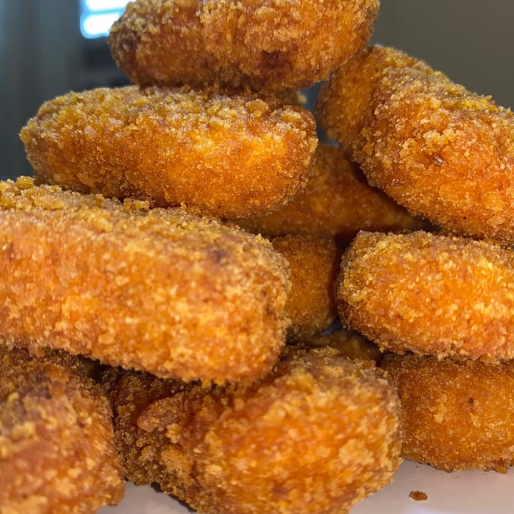 photo of MorningStar Farms Veggitizers Veggie Buffalo Wings shared by @elexis on  11 Sep 2020 - review