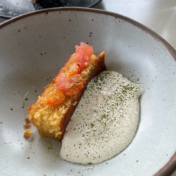 photo of public records ORANGE + ALMOND POLENTA CAKE shared by @beatrizvegan on  15 Aug 2022 - review