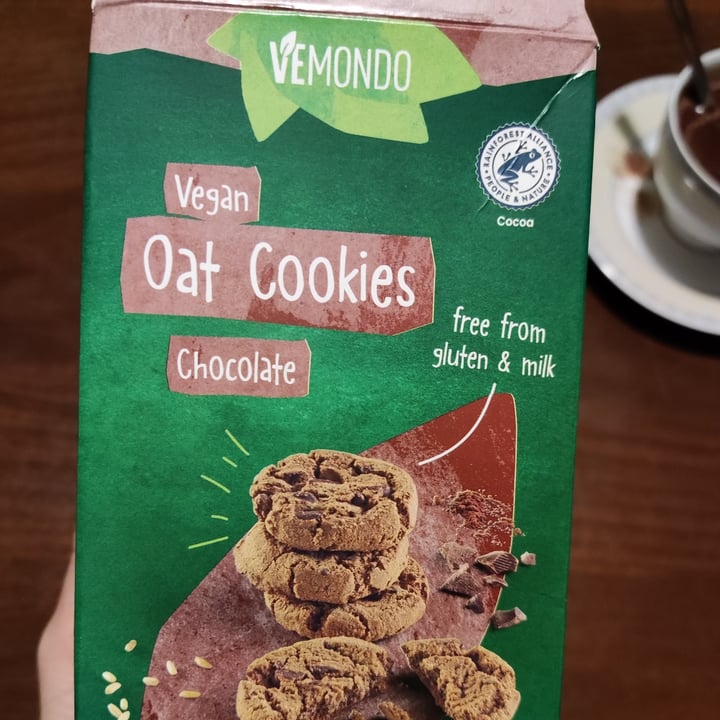 photo of Vemondo Vegan Oat Cookies Chocolate shared by @stelladelmattino on  18 Dec 2021 - review