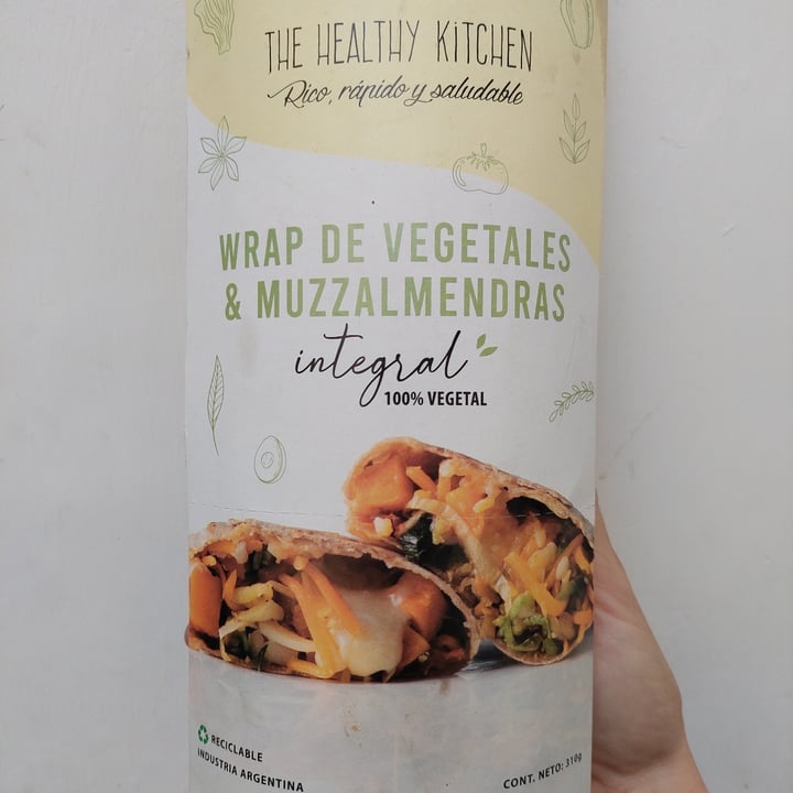 photo of The Healthy Kitchen Wrap de vegetales y muzzalmendras shared by @aliasvegan on  26 Sep 2022 - review