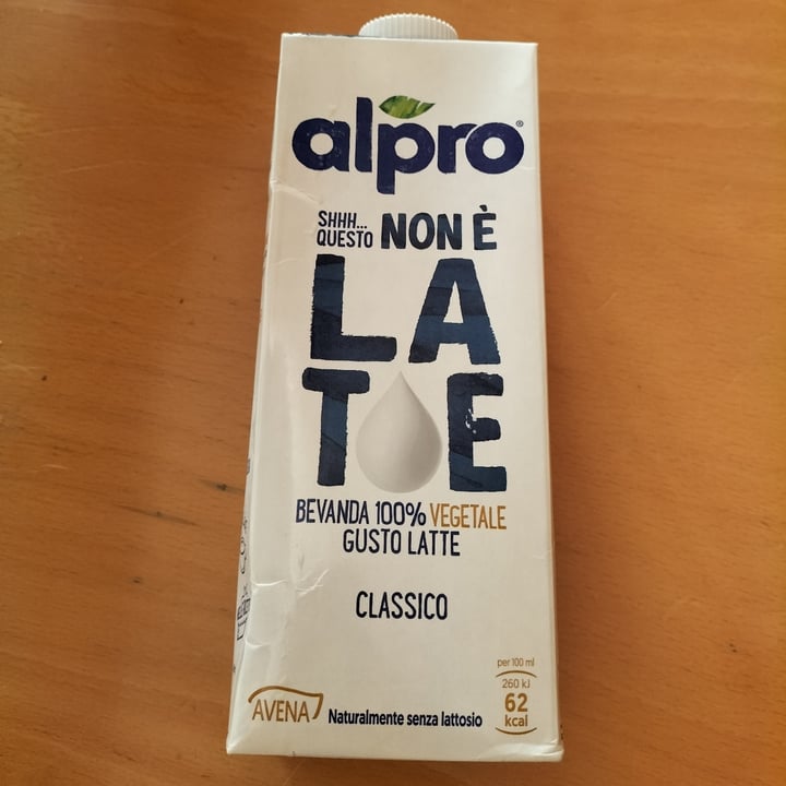 photo of Alpro This is Not Milk Classic Questo Non è Late Classico shared by @girvinia on  28 Jun 2022 - review