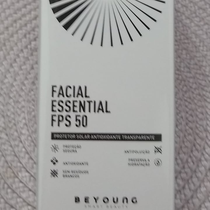 review photo of Beyoung Facial essential FPS 50 shared by @camiladias on 25 Apr 2022 - review