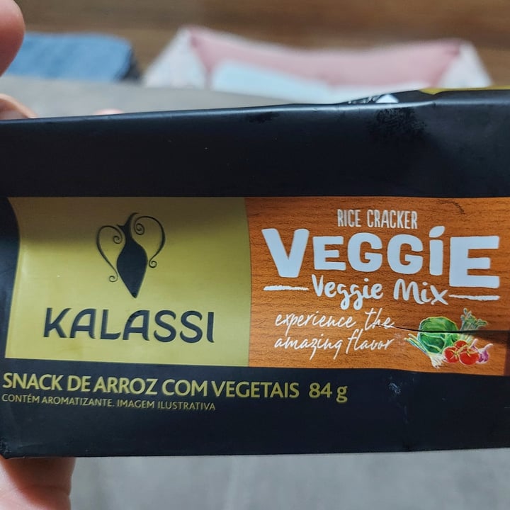 photo of Kalassi Rice cracker veggie mix shared by @julianamacedovet on  15 Nov 2022 - review