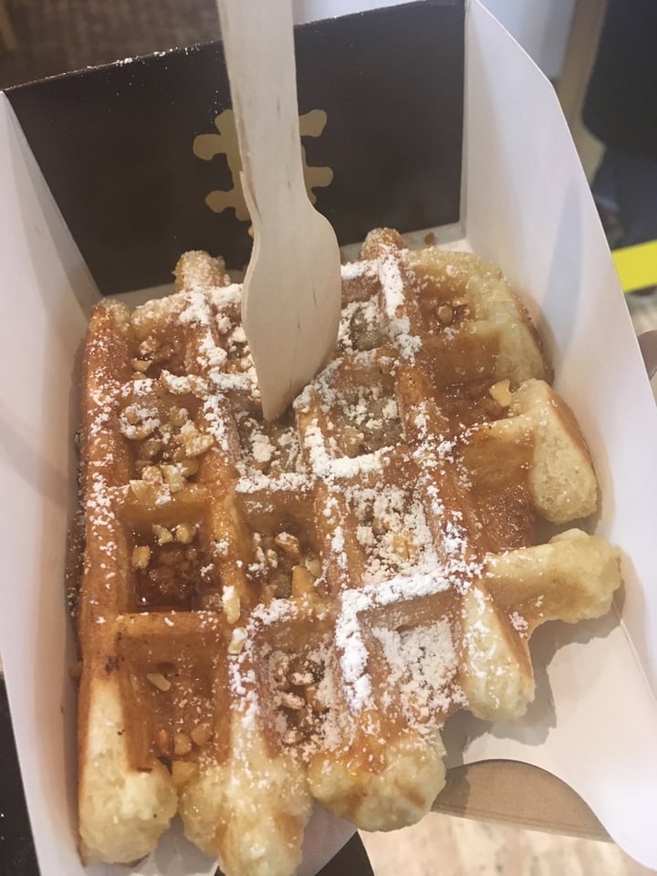 photo of Veganwaf' Vegan Belgian Waffle shared by @plantbasedhippie on  10 Feb 2020 - review