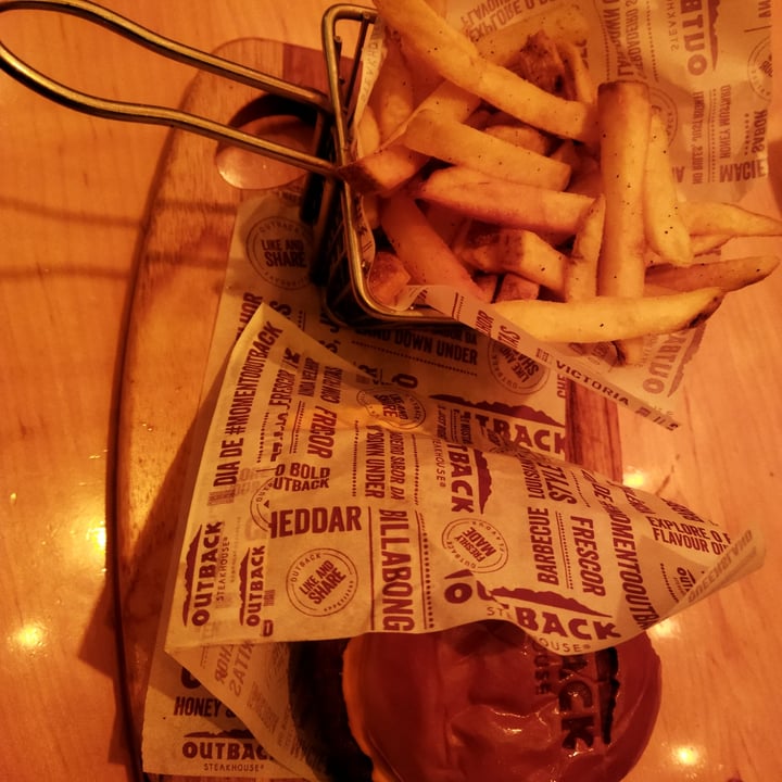 photo of Outback Aussie Plant Burger shared by @flaviagalbiatti on  13 Aug 2022 - review