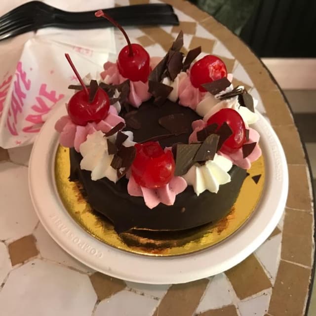 Sweets by CHLOE.