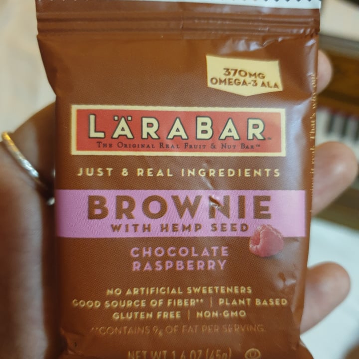 photo of Larabar Fudge Brownie (Chocolate Raspberry) shared by @littleredmushroom on  22 Mar 2021 - review