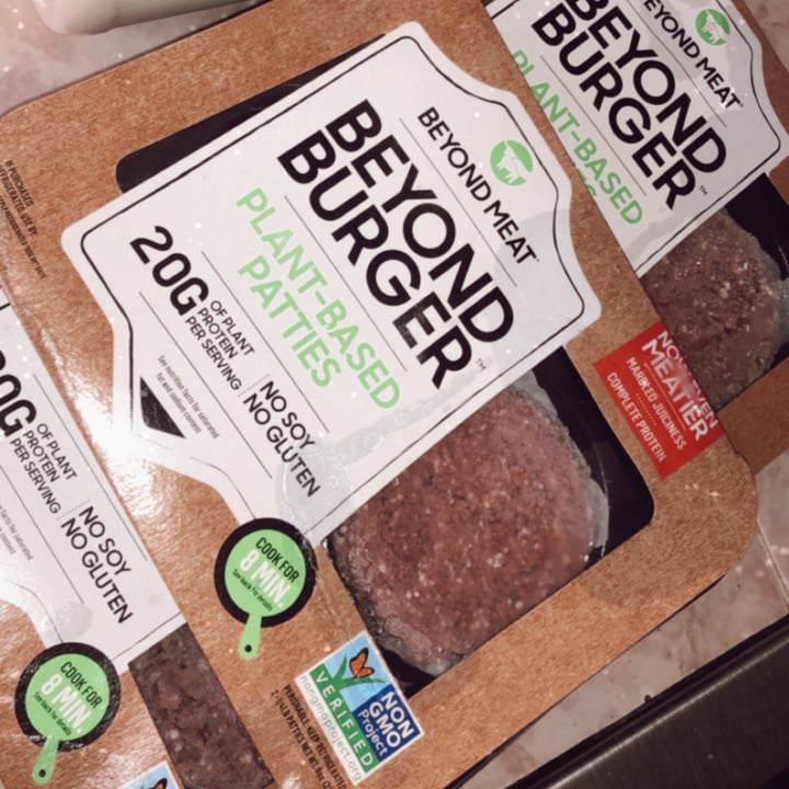 photo of Beyond Meat Beyond Burger Plant-Based Patties shared by @dannielazetina on  21 May 2020 - review