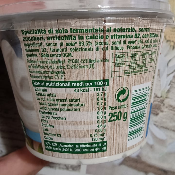 photo of Sojasun Yogurt di soia shared by @danielecicala97 on  06 Nov 2022 - review